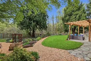 24135 SE 16th Pl, Sammamish, WA 98075 - Photo 33