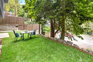 2500 Lorentz Pl N, Seattle, WA 98109 - Photo 25