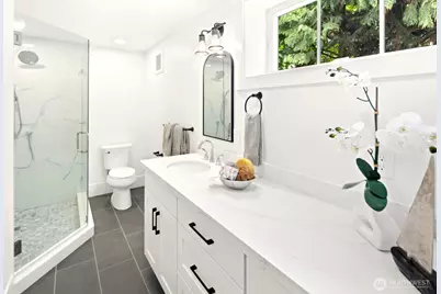2500 Lorentz Place N, Seattle, WA 98109 - Photo 27
