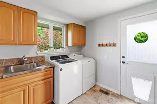 826 Maplewood Ave, Kent, WA 98030 - Photo 15