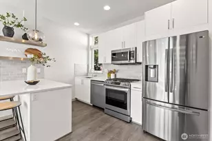 966 N Allen Pl, Seattle, WA 98103 - Photo 9