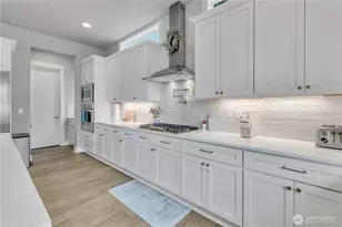 18730 135th St E, Bonney Lake, WA 98391 - Photo 11