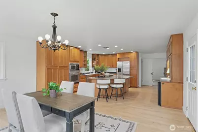 7537 21st Avenue NE, Seattle, WA 98115 - Photo 13