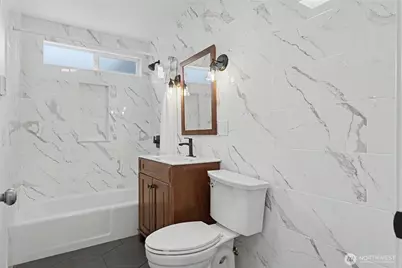 7537 21st Avenue NE, Seattle, WA 98115 - Photo 17
