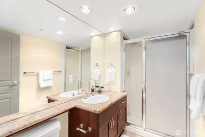 2929 1st Avenue #200, Seattle, WA 98121 - Photo 21
