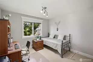 15430 SE 67th Pl, Bellevue, WA 98006 - Photo 19