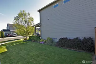 6717 281st Pl NW, Stanwood, WA 98292 - Photo 33