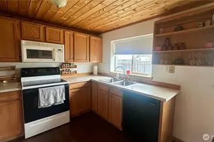 400 Bluff St, Winthrop, WA 98862 - Photo 11