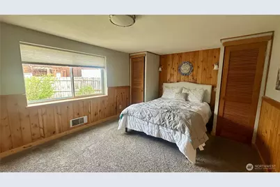 400 Bluff Street, Winthrop, WA 98862 - Photo 17