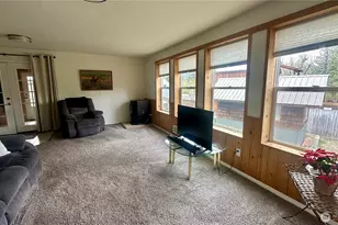 400 Bluff St, Winthrop, WA 98862 - Photo 9