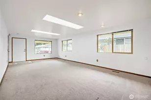 24806 10th Ave S, Des Moines, WA 98198 - Photo 3