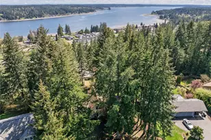 30 E Rainier Dr, Allyn, WA 98524 - Photo 33