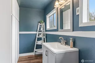 430 Carnine Rd, Castle Rock, WA 98611 - Photo 11