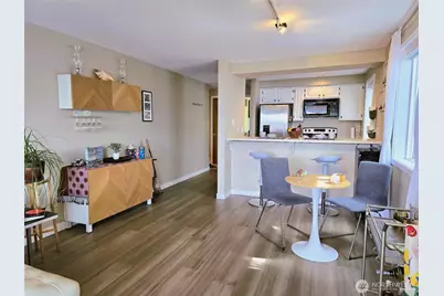 3142 Alki Avenue SW #303, Seattle, WA 98116 - Photo 13
