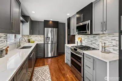 7515 17th Avenue NW, Seattle, WA 98117 - Photo 9