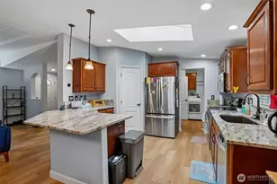 3308 206th Pl SE, Bothell, WA 98012 - Photo 9
