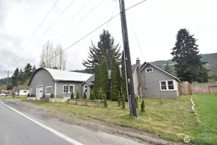 2071 Valley Hwy, Deming, WA 98244 - Photo 1