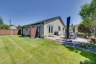 7100 39th Place NE, Marysville, WA 98270 - Photo 35