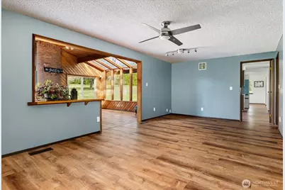 987 E Crescent Harbor Road, Oak Harbor, WA 98277 - Photo 15