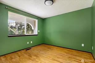 987 E Crescent Harbor Rd, Oak Harbor, WA 98277 - Photo 21