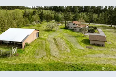 987 E Crescent Harbor Road, Oak Harbor, WA 98277 - Photo 39