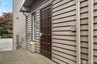 7518 24th Avenue NW #201, Seattle, WA 98117 - Photo 23