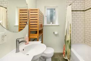 4220 NE 85th St, Seattle, WA 98115 - Photo 23