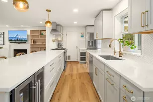 4220 NE 85th St, Seattle, WA 98115 - Photo 5