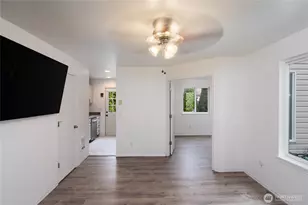 1814 N 30th St, Mount Vernon, WA 98273 - Photo 5