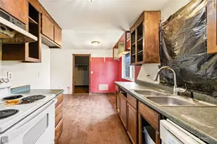 31 Sunrise Pl, Port Angeles, WA 98362 - Photo 11