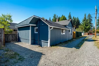 411 N Stillaguamish Avenue, Arlington, WA 98223 - Photo 3