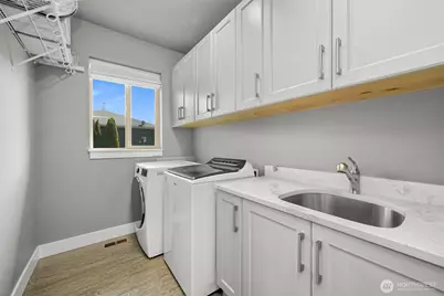 1072 W 55th Terrace, Bellingham, WA 98226 - Photo 23