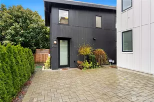 2528 27th Ave W, Seattle, WA 98199 - Photo 19