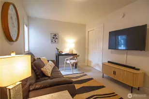 562 W Lake Samish Dr, Bellingham, WA 98229 - Photo 17