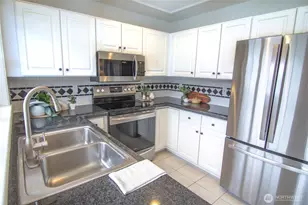 562 W Lake Samish Dr, Bellingham, WA 98229 - Photo 5