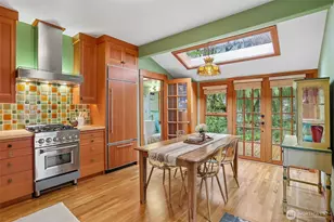 1514 NE 70th St, Seattle, WA 98115 - Photo 11