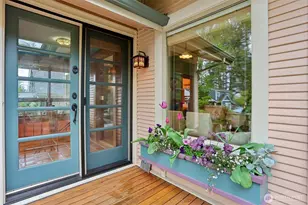 1514 NE 70th St, Seattle, WA 98115 - Photo 5