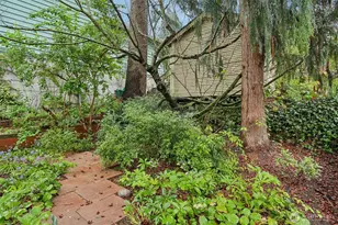 1514 NE 70th St, Seattle, WA 98115 - Photo 39