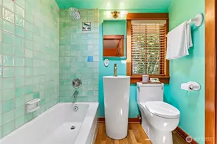 1514 NE 70th St, Seattle, WA 98115 - Photo 25