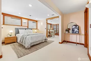 1514 NE 70th St, Seattle, WA 98115 - Photo 29