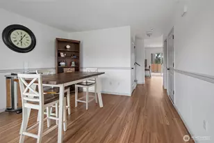 1077 NW Longview Dr, Oak Harbor, WA 98277 - Photo 9