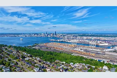 3052 38th Avenue SW, Seattle, WA 98136 - Photo 1