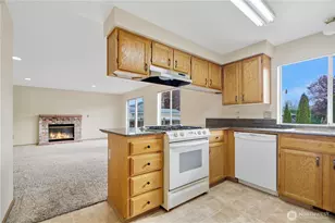 12402 107th Pl NE, Kirkland, WA 98034 - Photo 5