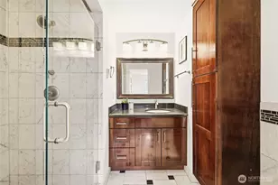422 159th Pl SE, Bellevue, WA 98008 - Photo 11