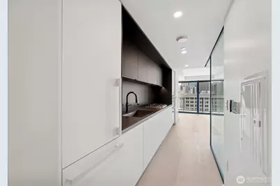300 Virginia Street #1107, Seattle, WA 98121 - Photo 3