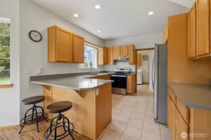 7037 Yukon Way, Ferndale, WA 98248 - Photo 11