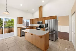 8307 210th Ave Ct E, Bonney Lake, WA 98391 - Photo 7