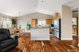 1430 NW Camellia Loop, Oak Harbor, WA 98277 - Photo 11