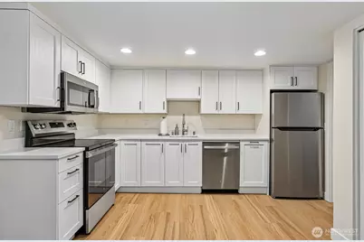 12720 NE 120th Street #I-1, Kirkland, WA 98034 - Photo 9