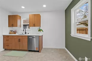 3610 S Ainsworth Ave, Tacoma, WA 98418 - Photo 9